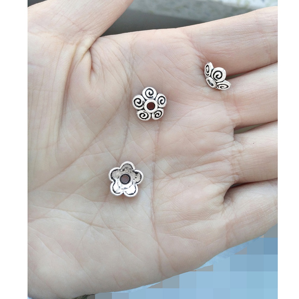 ジュエリー所見 シルバーエンドビーズキャップ ビーズ細工用  - Bead Cap Flower のレビューと価格