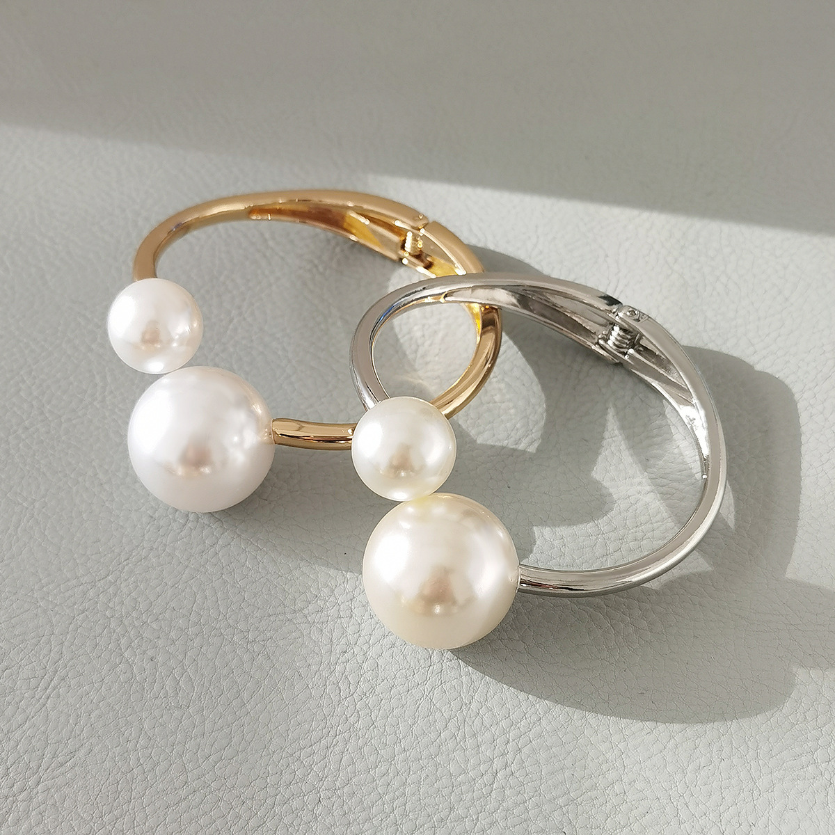 エレガントで洗練されたパール幾何学模様のハンドジュエリー、フ - Jewelry Making Magazines のレビューと価格